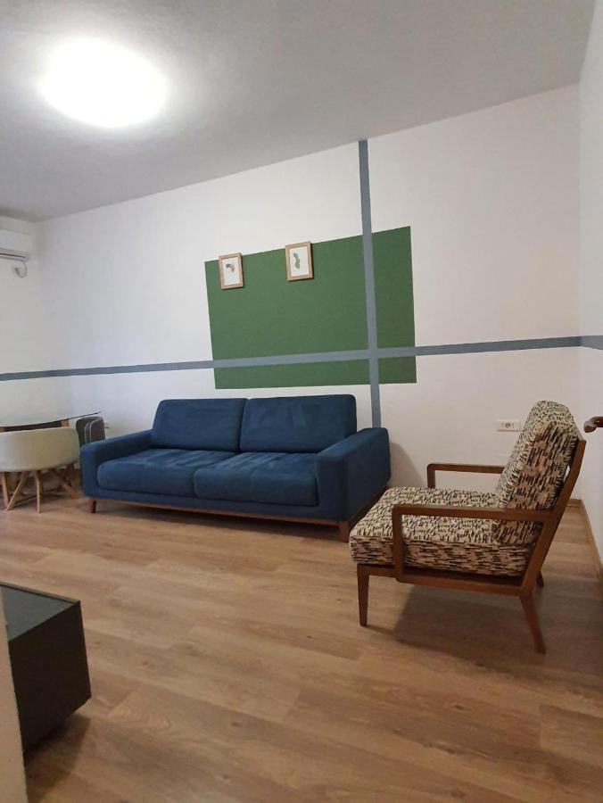 Heris'S Apartment Tirana Exterior foto