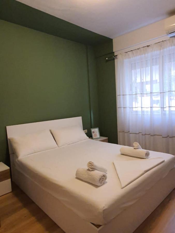 Heris'S Apartment Tirana Exterior foto